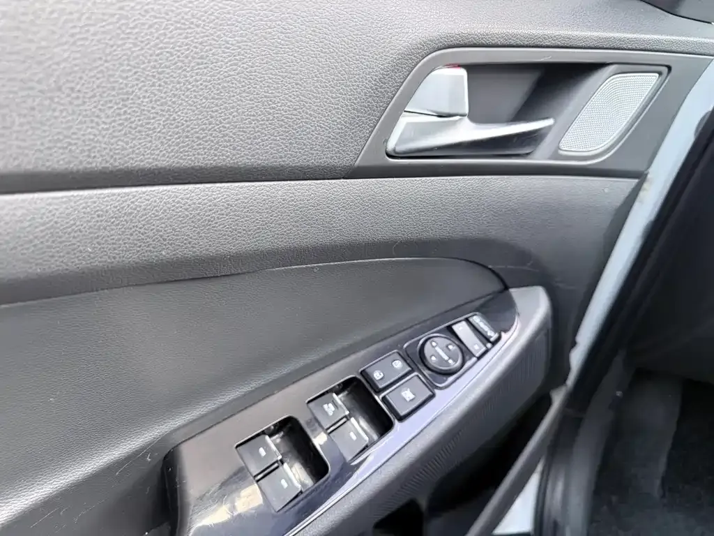 Hyundai Tucson — фото 6