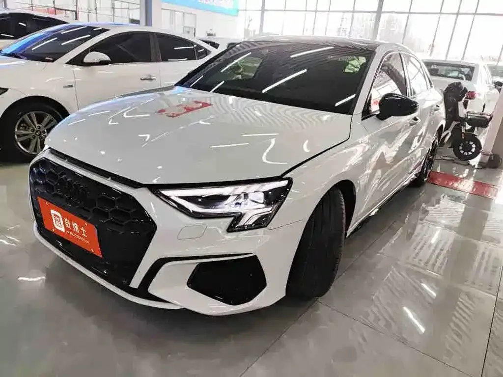 Audi A3 2023 из CN, фото 1