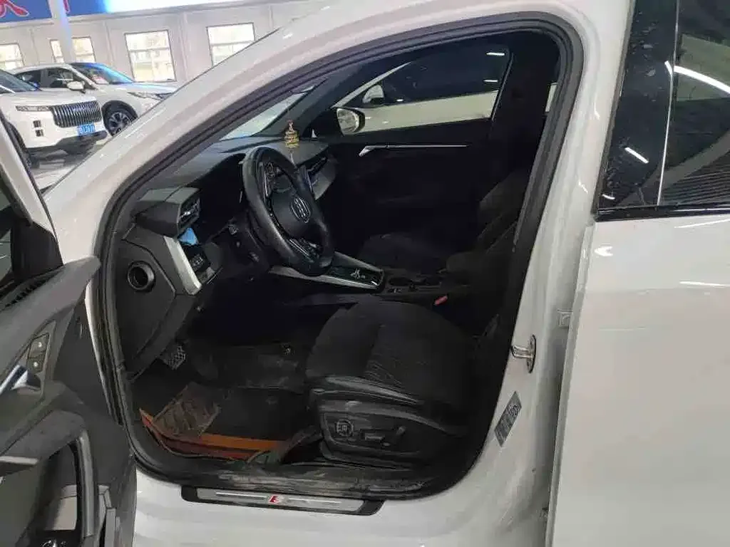Audi A3 2023 из CN, фото 9