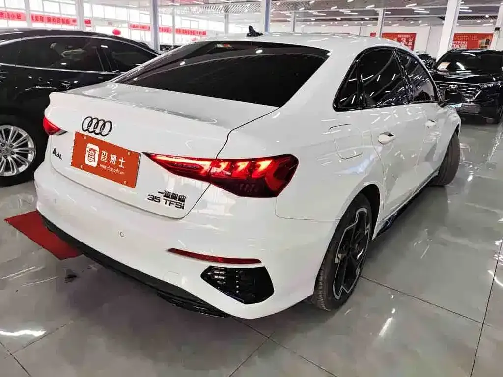 Audi A3 2023 из CN, фото 3