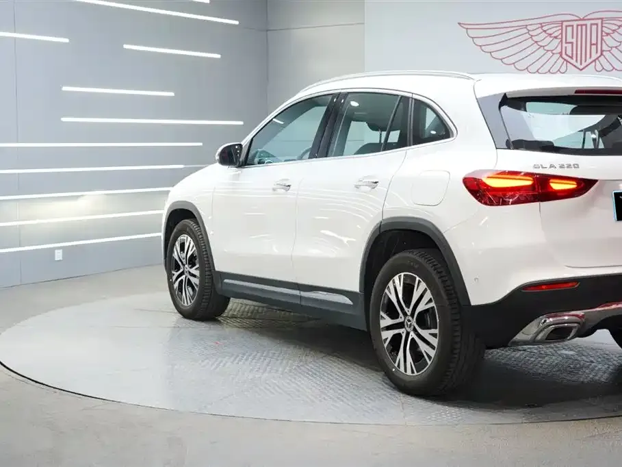 Mercedes-Benz GLA 2024 из CN, фото 3