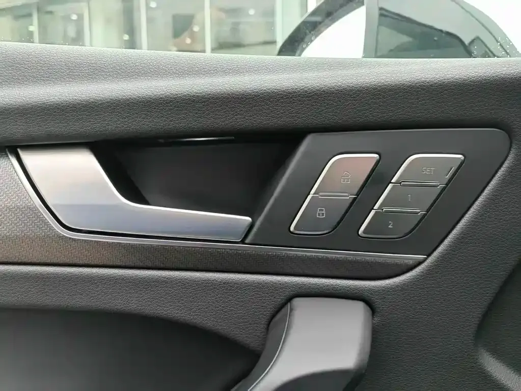Audi Q5L 2024 из CN, фото 10