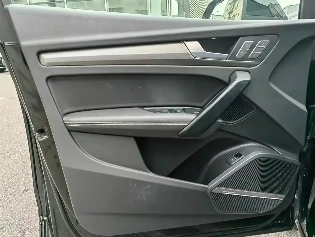 Audi Q5L 2024 из CN, фото 7