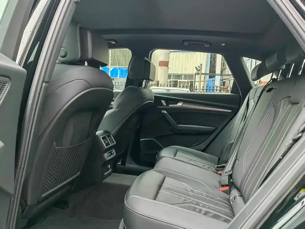 Audi Q5L 2024 из CN, фото 4
