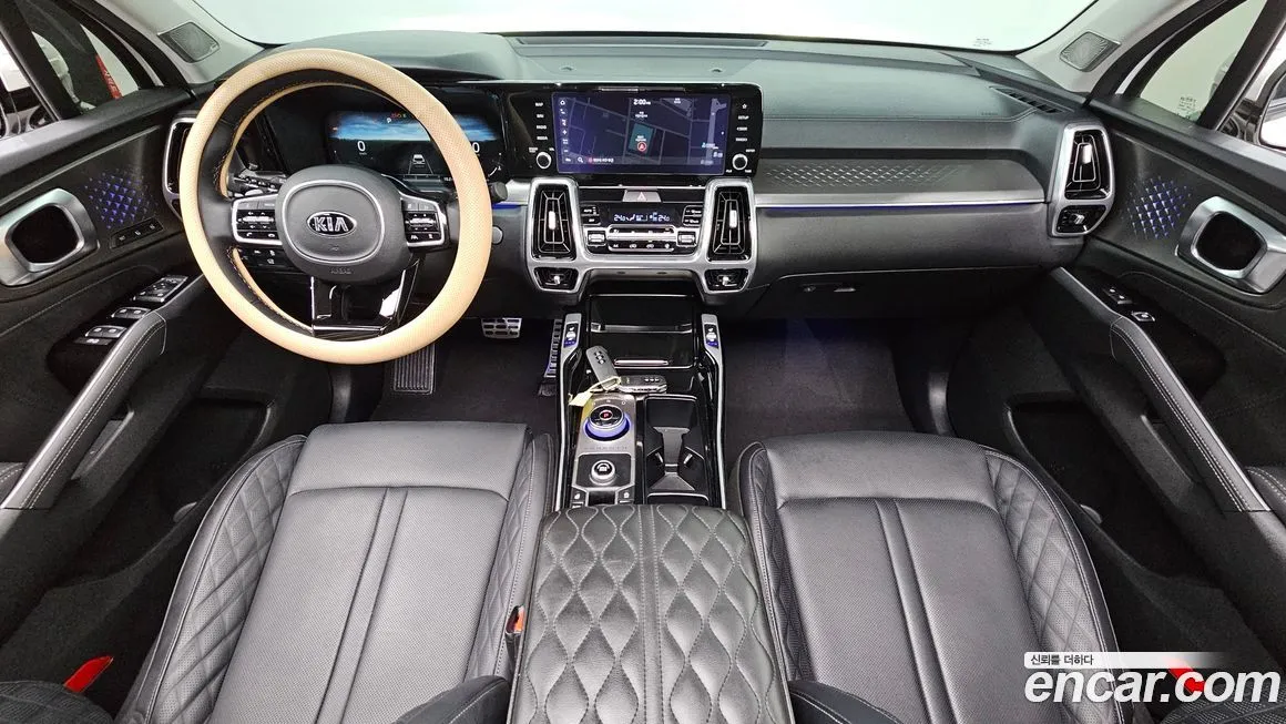 Kia Sorento — фото 7
