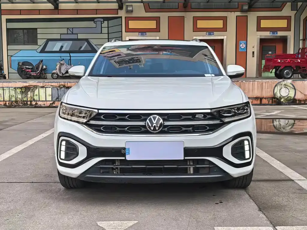 Volkswagen T-Roc — фото 7