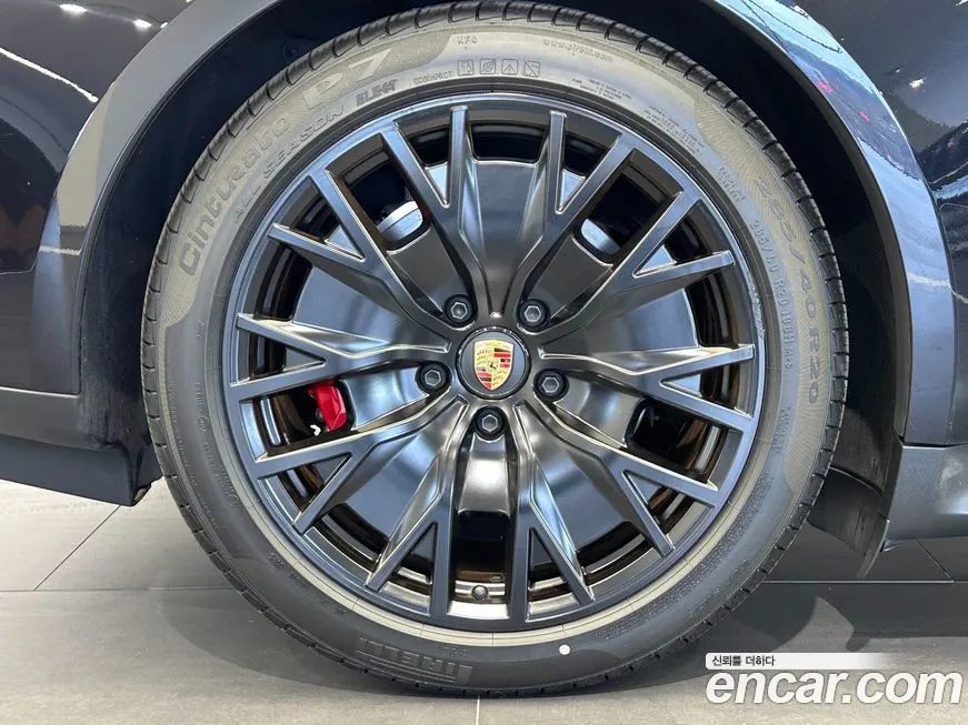Porsche Taycan 2024 из KR, фото 10