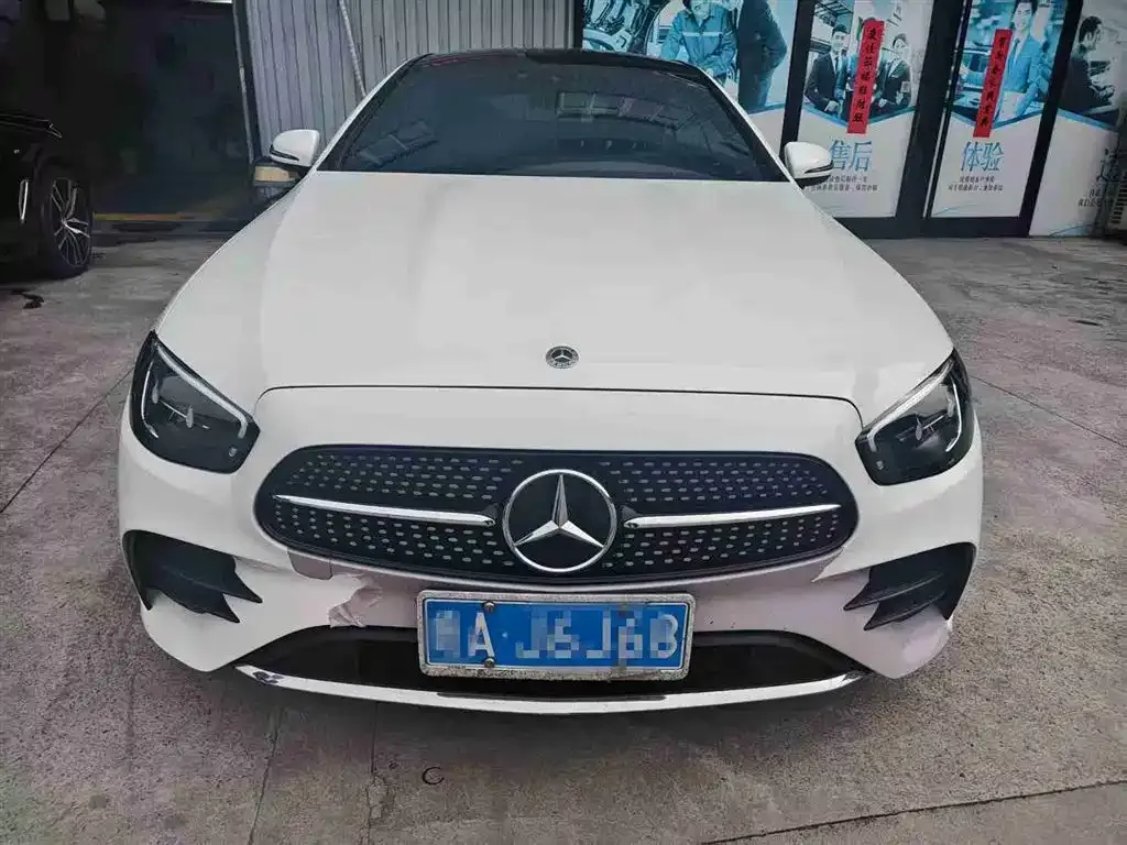 Mercedes-Benz E-Class (Import) — фото 1
