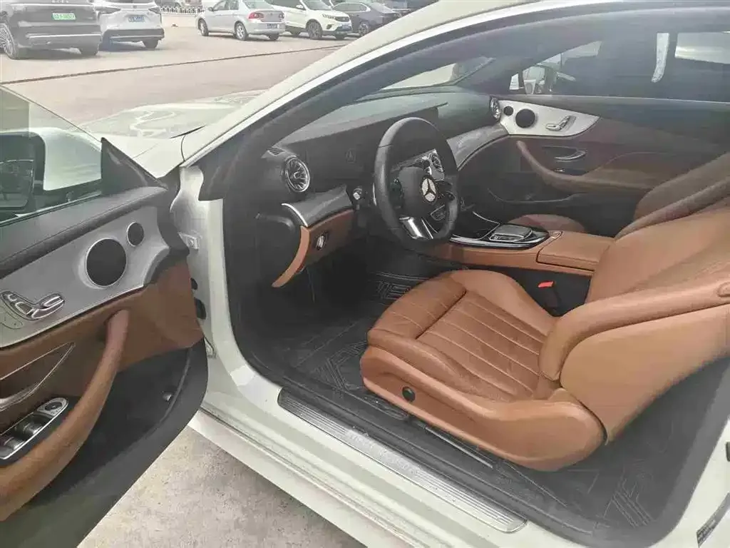 Mercedes-Benz E-Class (Import) — фото 4