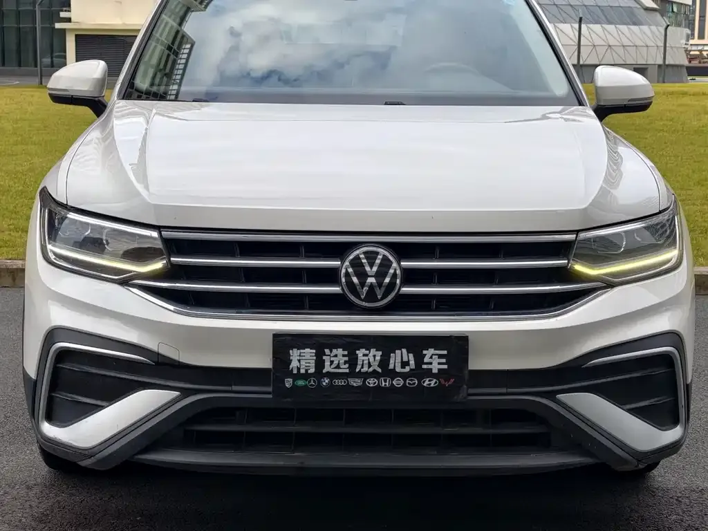 Volkswagen Tiguan L 2022 из CN, фото 4