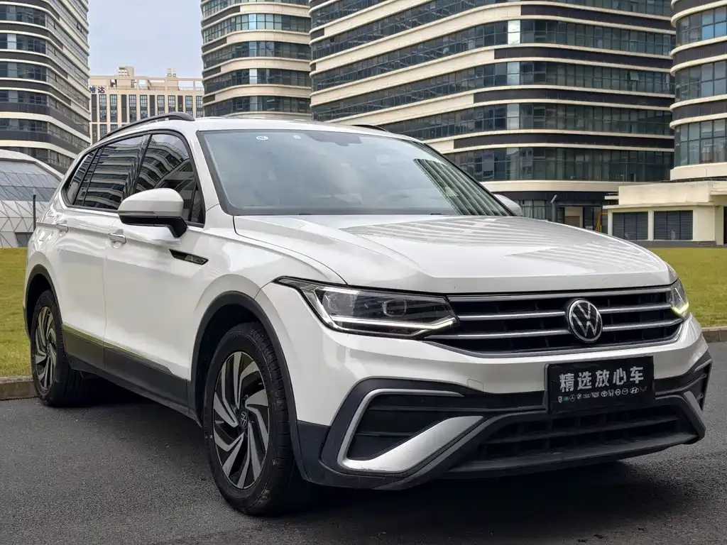 Volkswagen Tiguan L 2022 из CN, фото 9