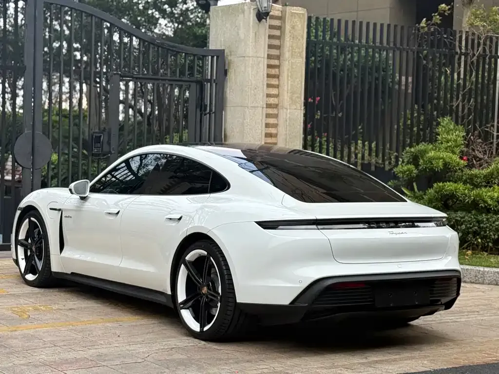 Porsche Taycan 2022 из CN, фото 9