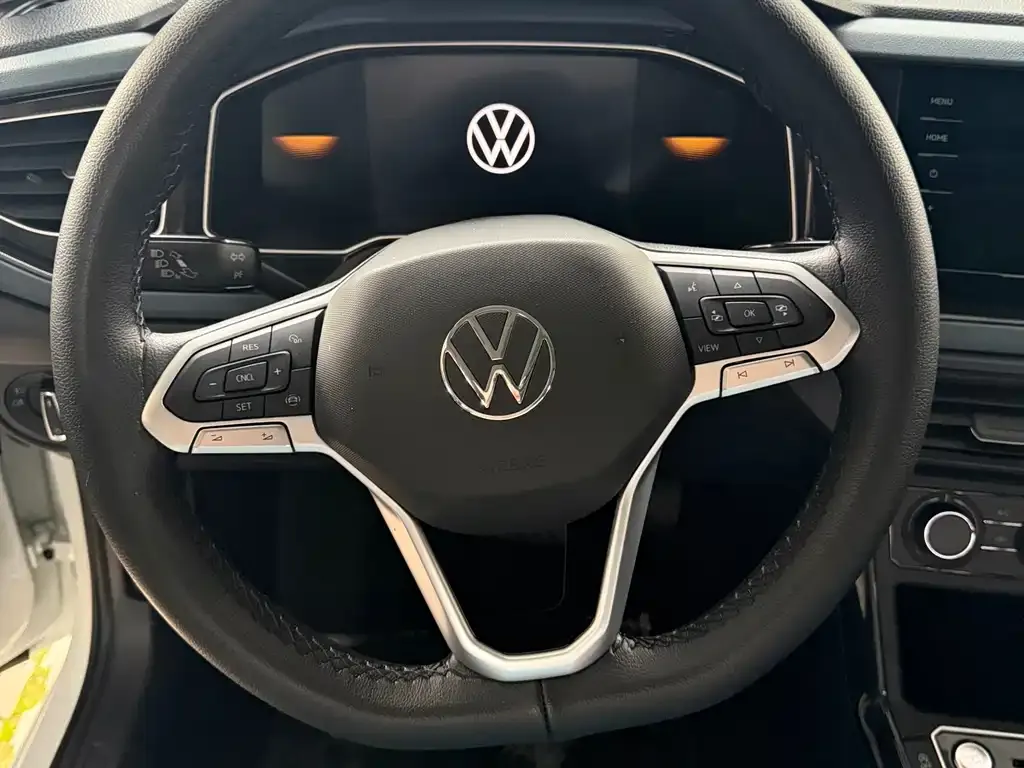 Volkswagen Lavida — фото 5