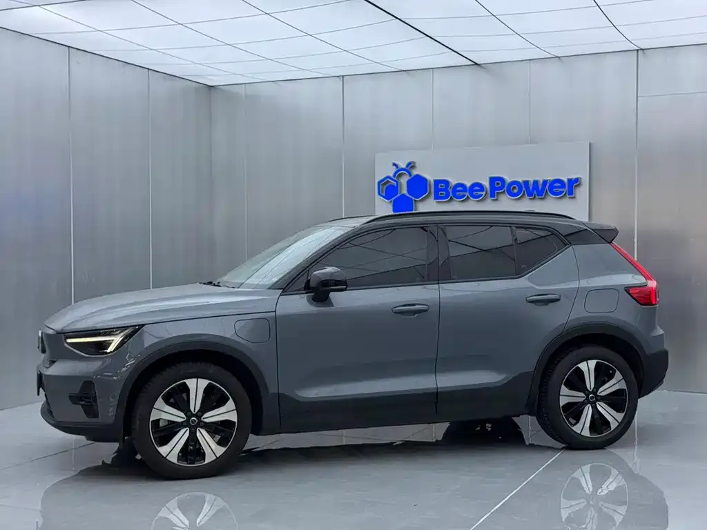 Volvo XC40 NEV 2022 из CN, фото 3