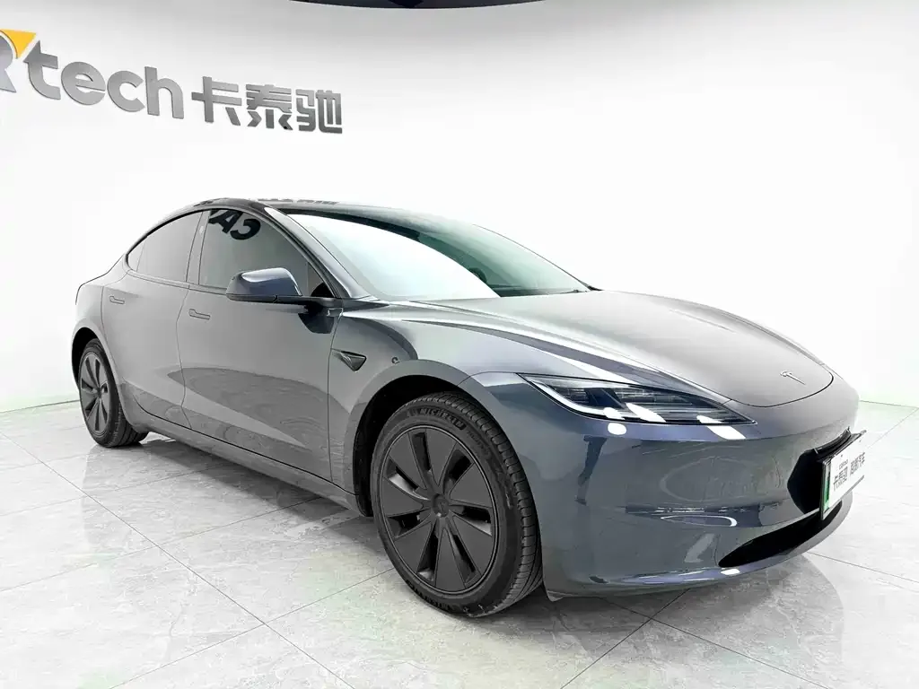 Tesla Model 3 — фото 7