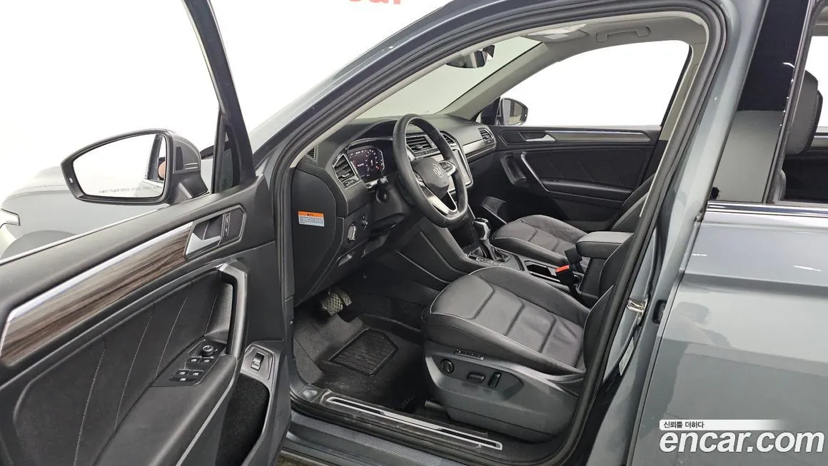 Volkswagen Tiguan — фото 9