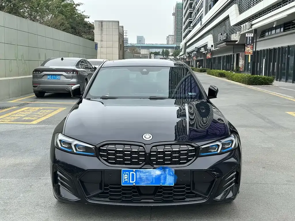 BMW 3 Series — фото 1