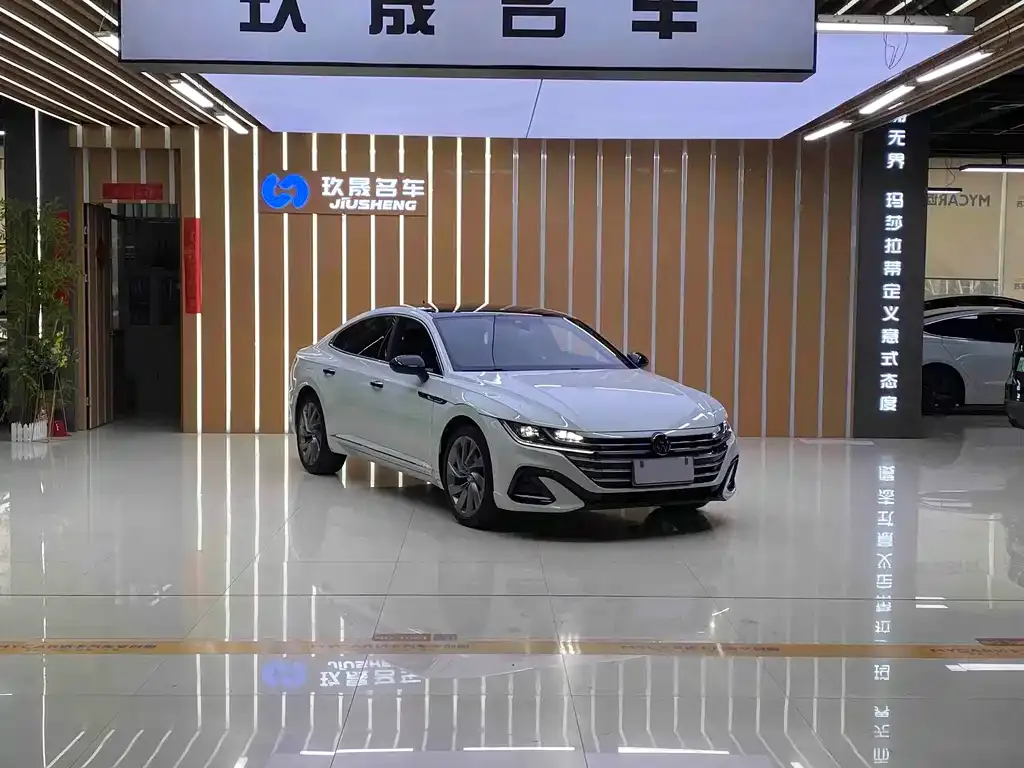 Volkswagen CC 2023 из CN, фото 4