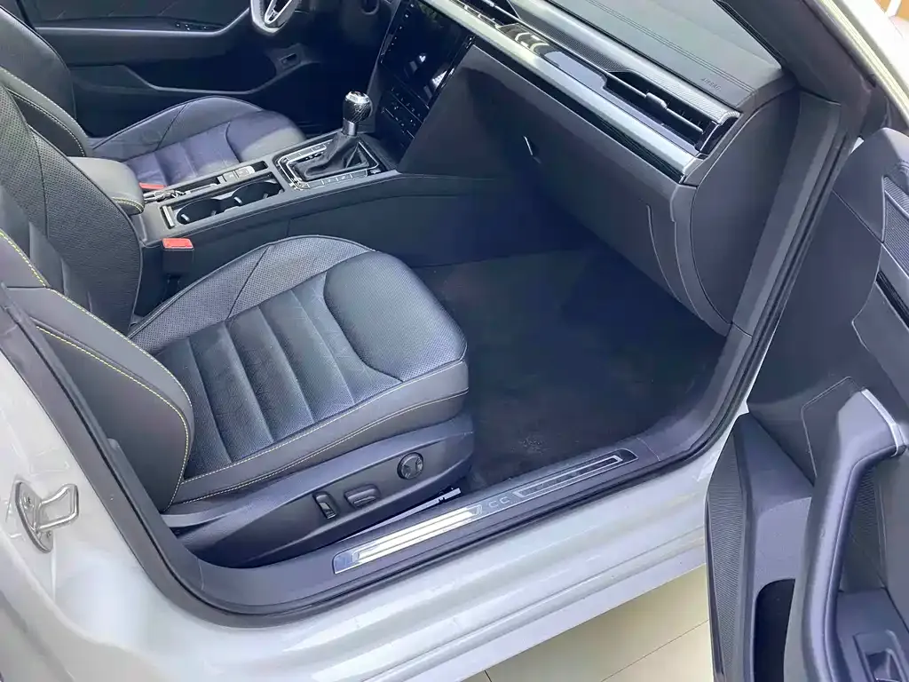 Volkswagen CC 2023 из CN, фото 6