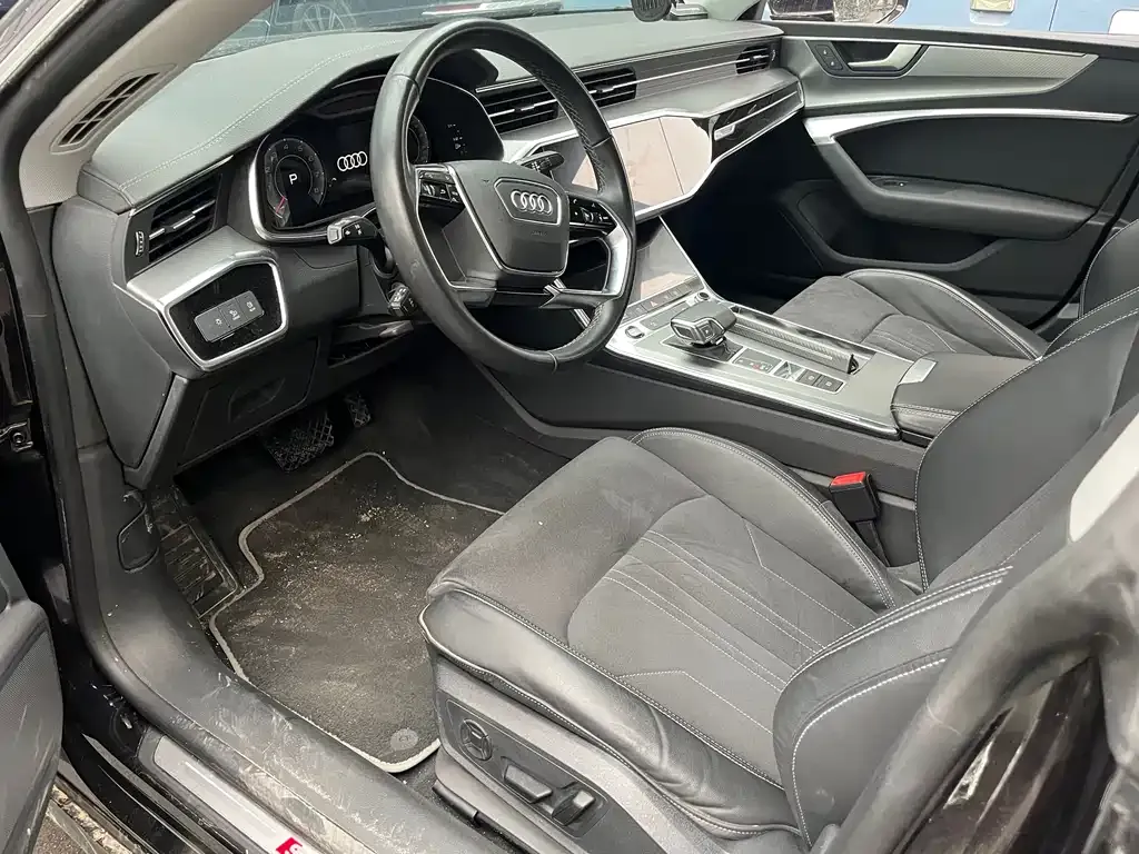 Audi A7L 2022 из CN, фото 5