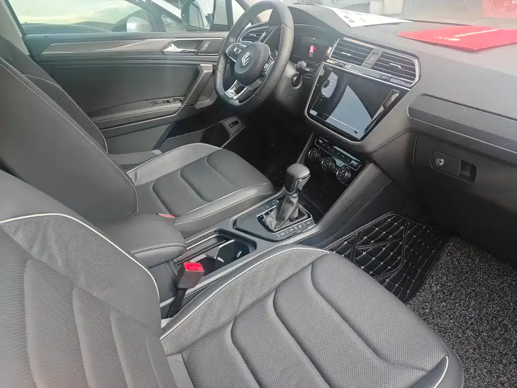 Volkswagen Tiguan L 2021 из CN, фото 5