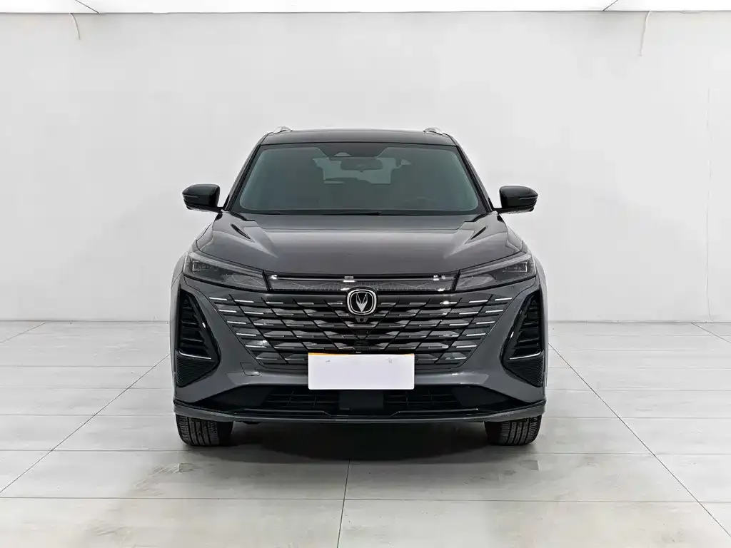 Changan CS75PLUS — фото 9