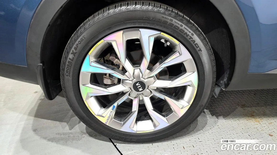 Kia Sorento — фото 4
