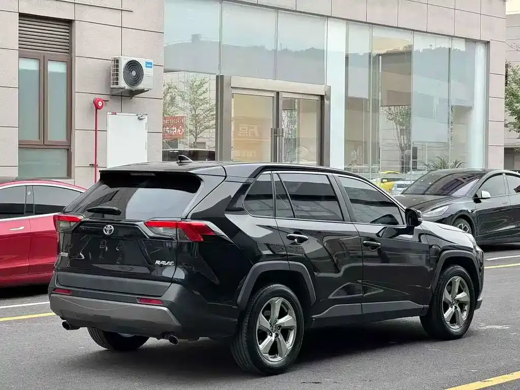 Toyota RAV4 2021 из CN, фото 8
