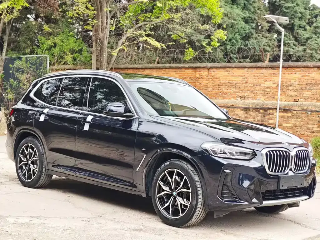 BMW X3 — фото 9
