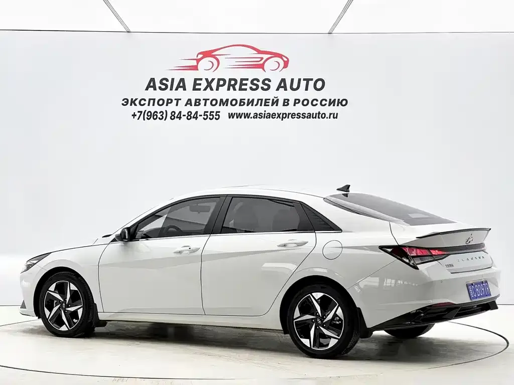 Hyundai Elantra 2023 из CN, фото 5