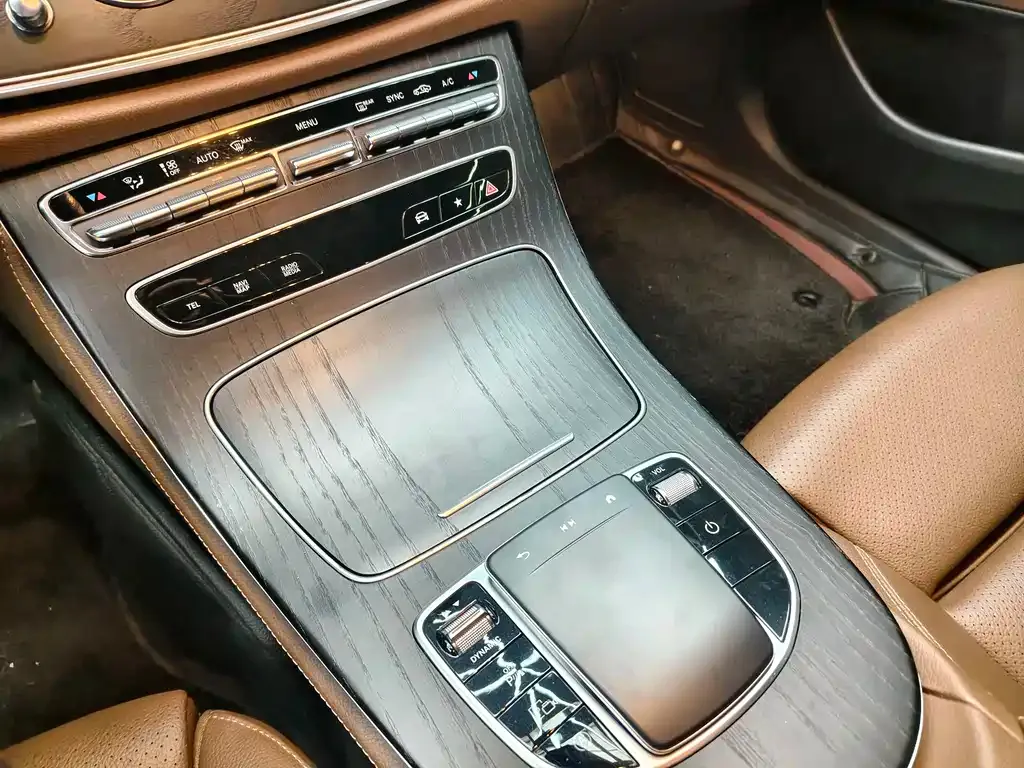 Mercedes-Benz E-Class 2022 из CN, фото 7