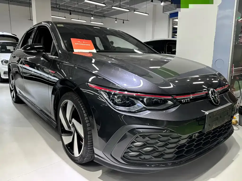 Volkswagen Golf GTI — фото 5