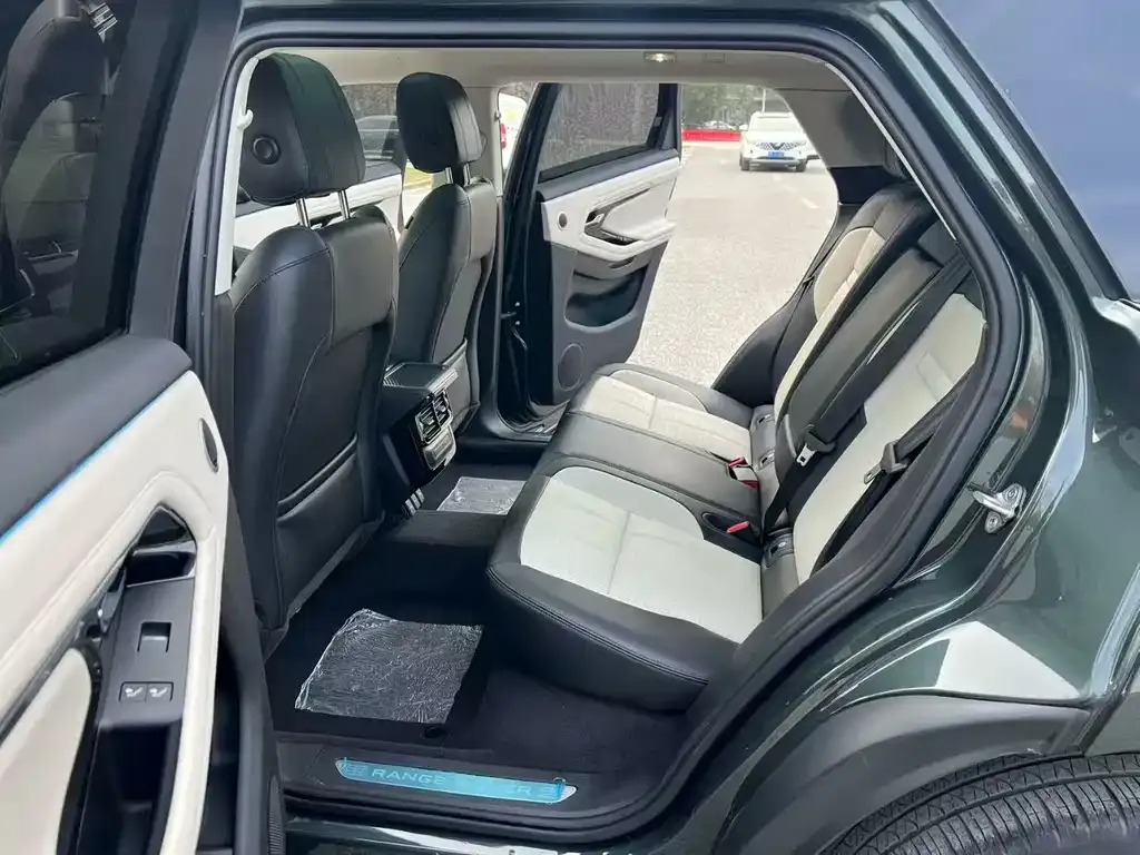 Land Rover Evoque 2022 из CN, фото 3