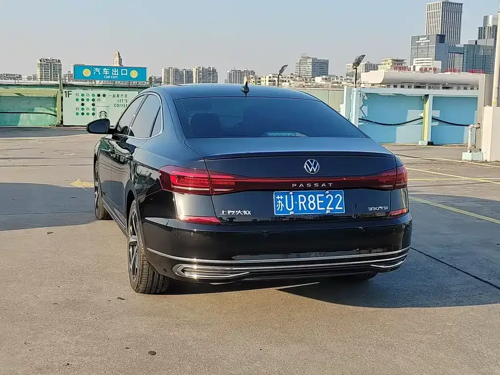 Volkswagen Passat — фото 3