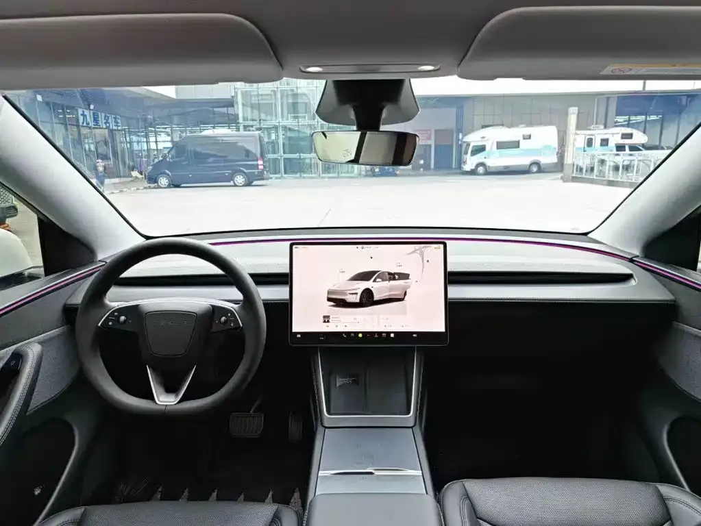 Tesla Model Y — фото 3