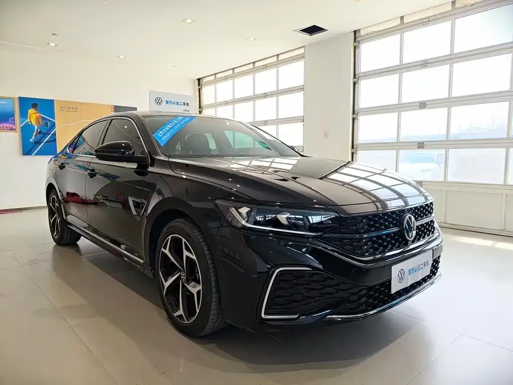 Volkswagen Passat — фото 3