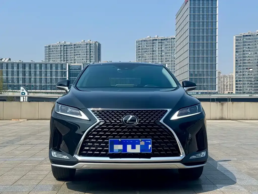 Lexus RX — фото 1