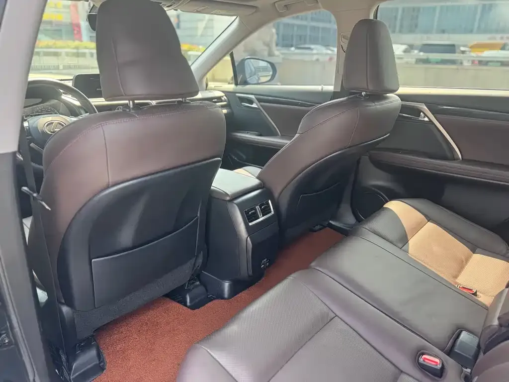 Lexus RX — фото 10