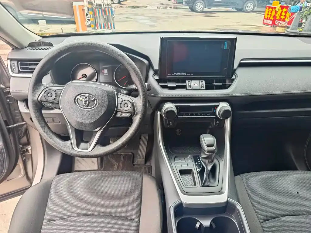 Toyota RAV4 2022 из CN, фото 3