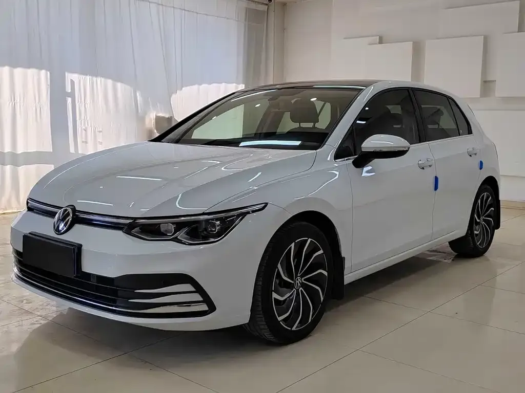 Volkswagen Golf 2022 из CN, фото 1