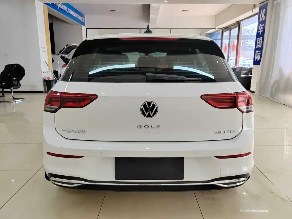 Volkswagen Golf 2022 из CN, фото 3