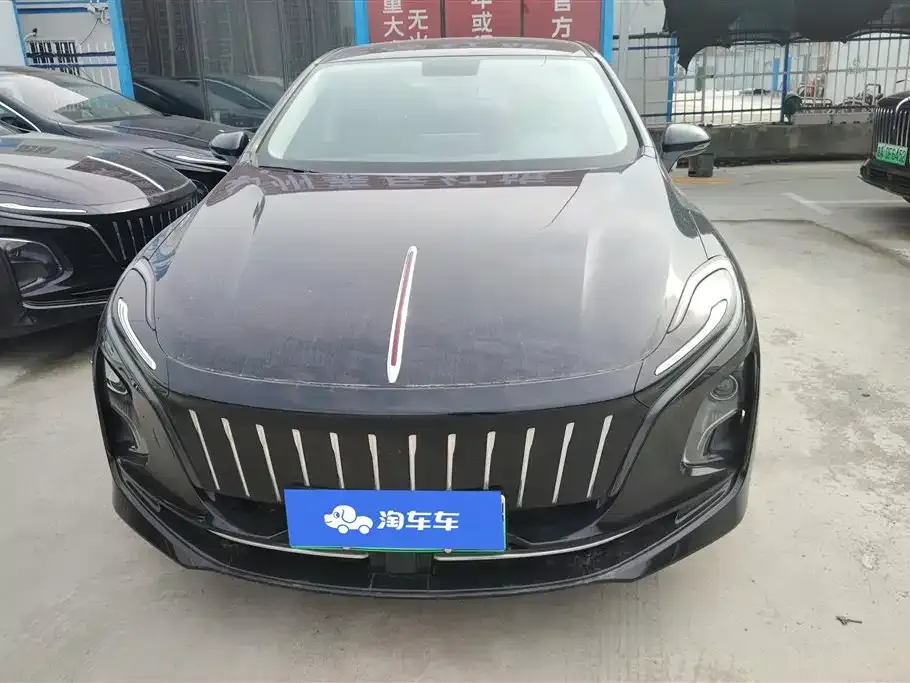 Hongqi E-QM5 — фото 10