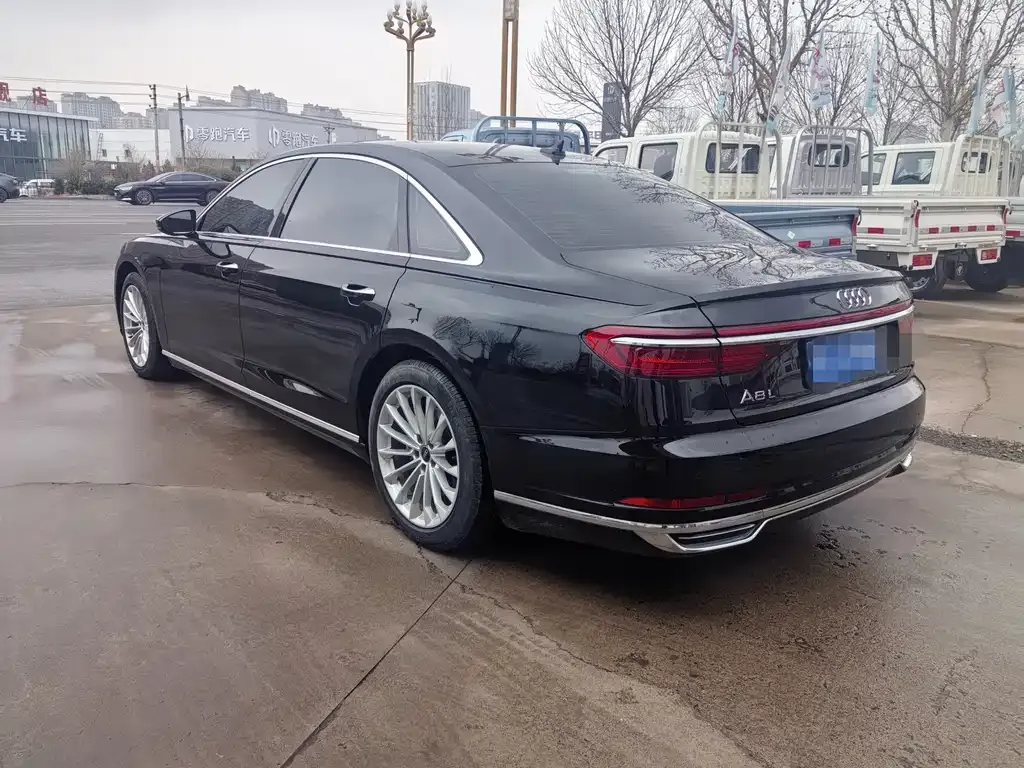 Audi A8 2021 из CN, фото 7