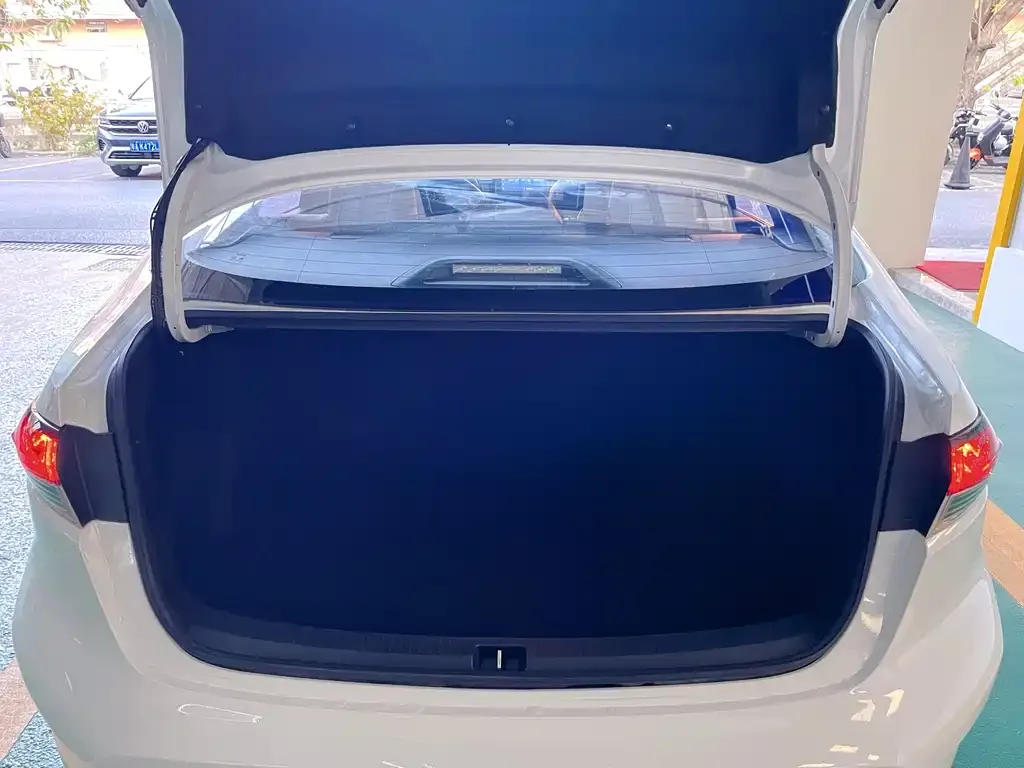 Toyota Levin 2023 из CN, фото 9