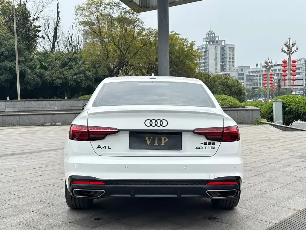 Audi A4L 2024 из CN, фото 8