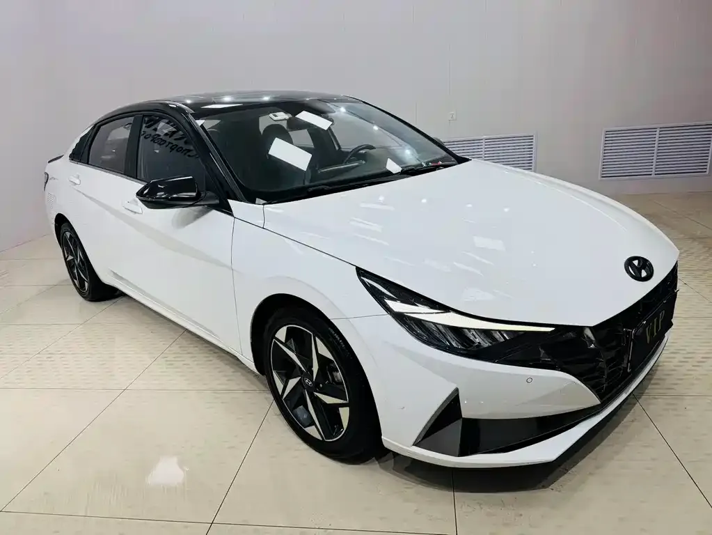 Hyundai Elantra 2023 из CN, фото 10