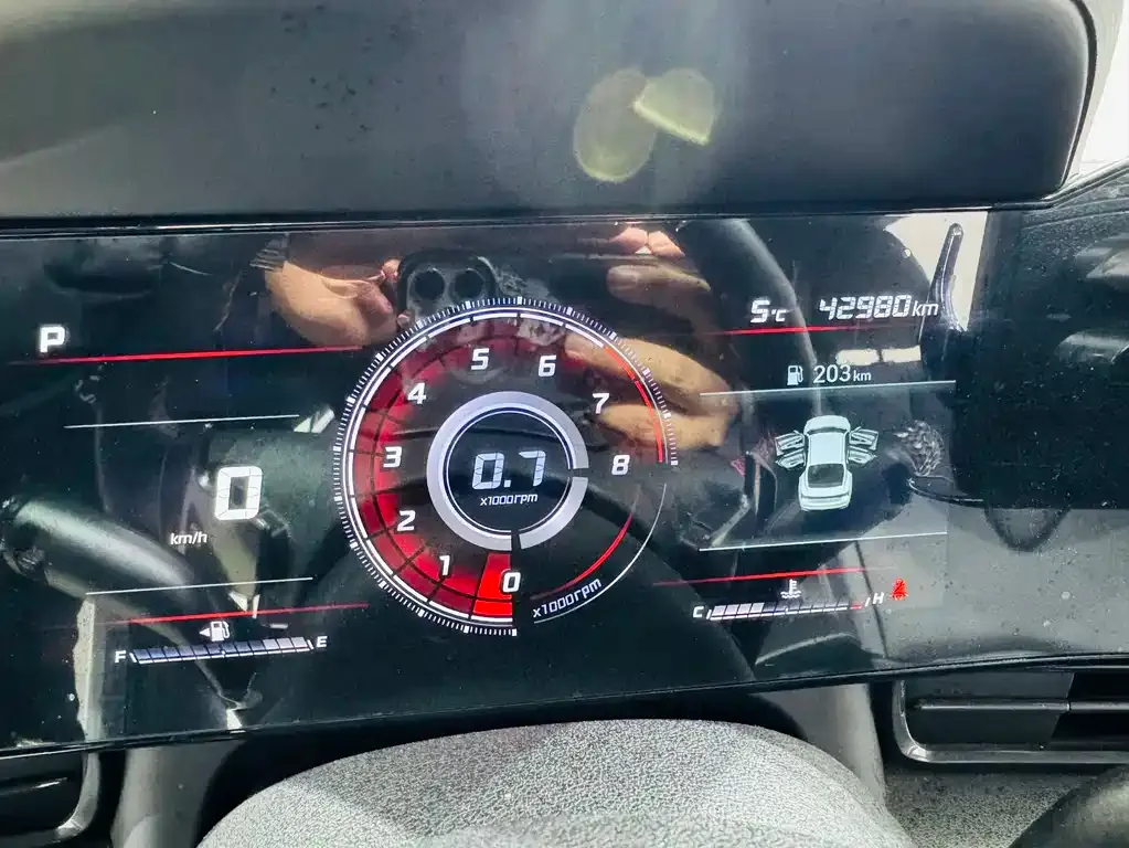 Hyundai Elantra 2023 из CN, фото 3