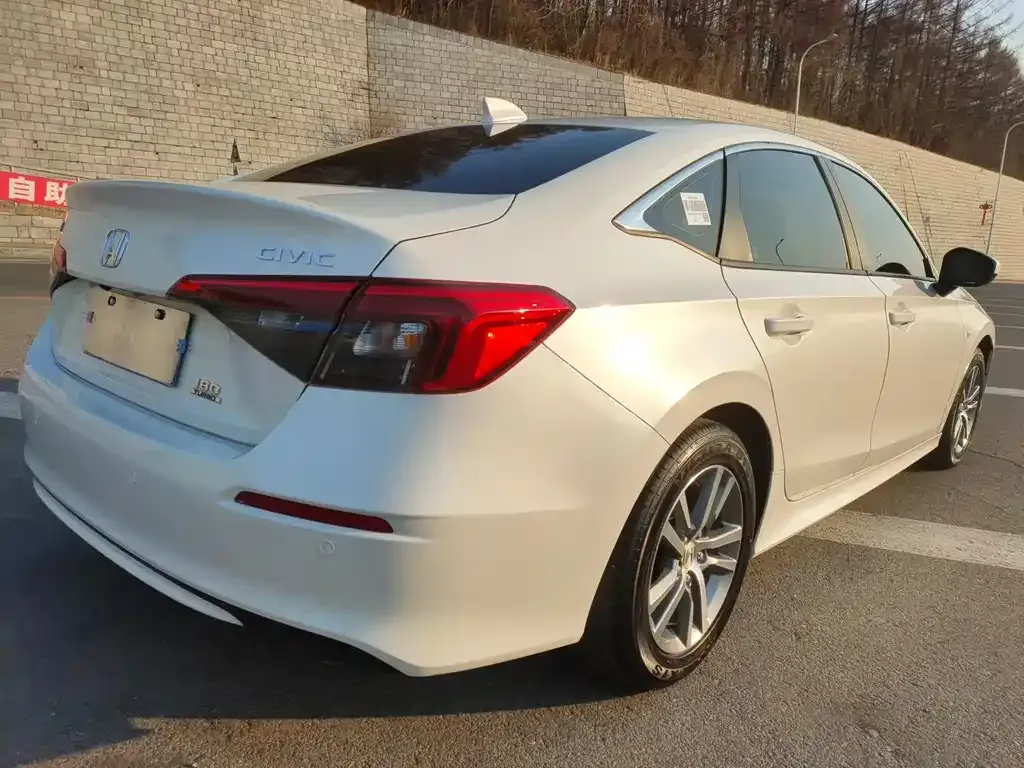 Honda Civic — фото 9
