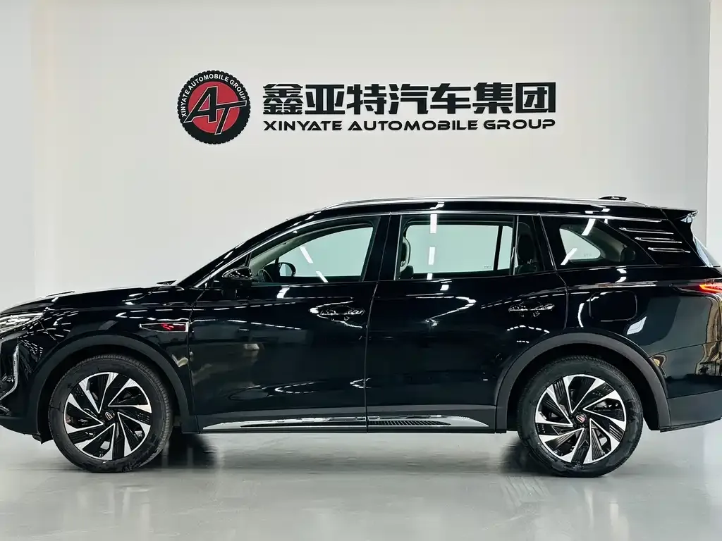 Hongqi HS7 PHEV — фото 8
