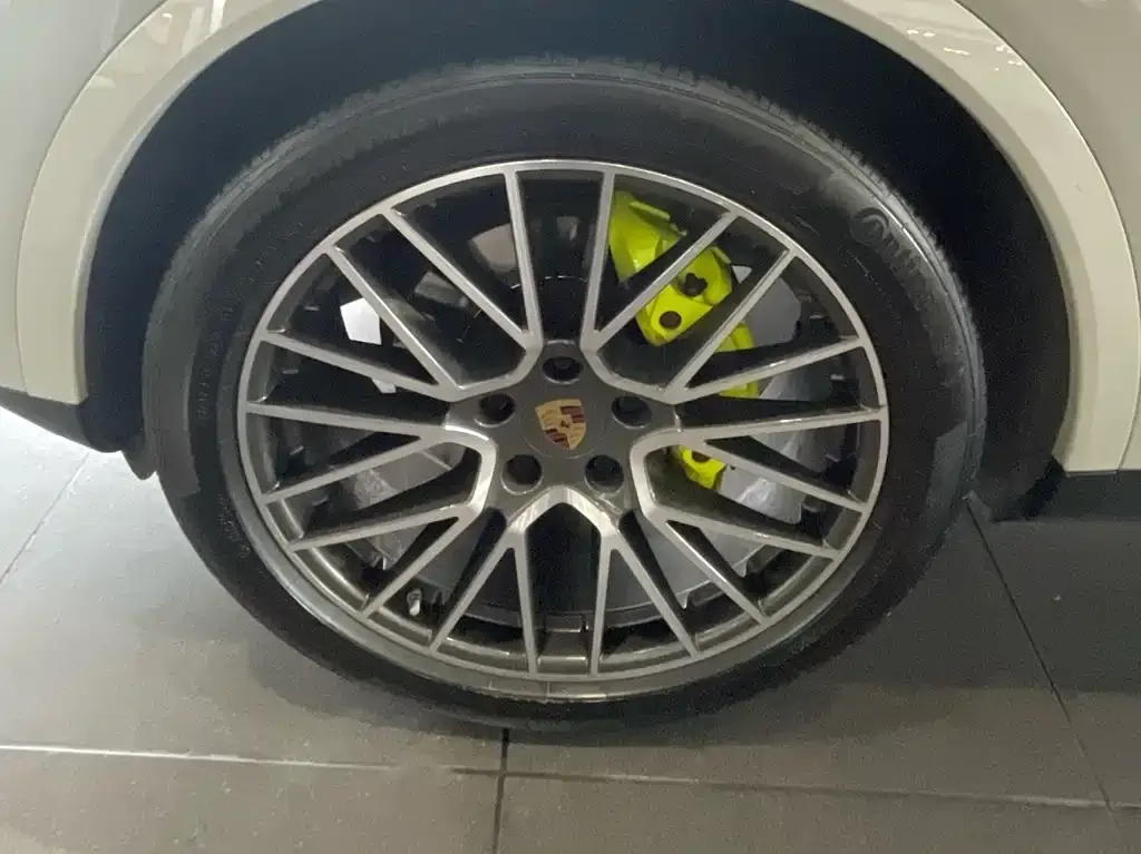 Porsche Cayenne Hybrid 2022 из CN, фото 3